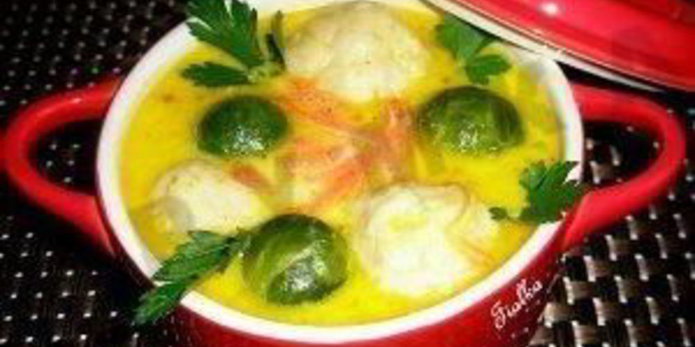 Рецепт сырного супа с брюссельской капустой с нежными картофельными клецками