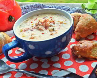 Сырный суп с лососем и рисом