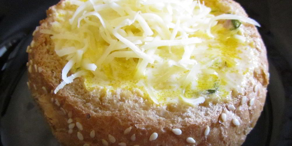 Рецепт сырного супа в хлебе