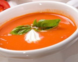Томатный суп с базиликом