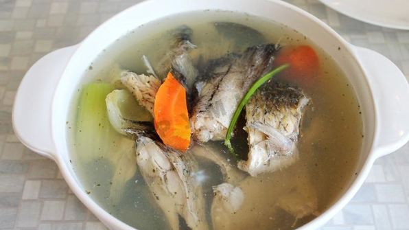 рыбный суп уха из карася