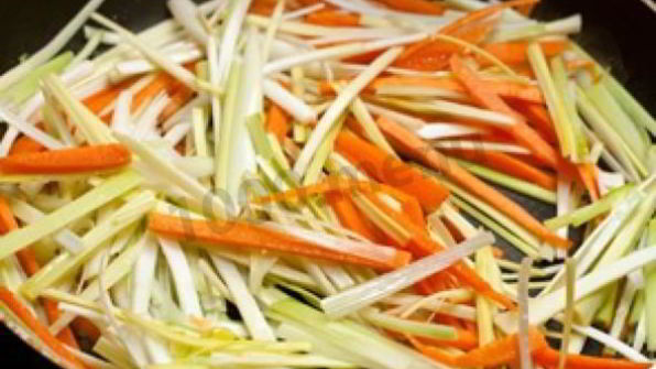 рыбный суп уха из осетра