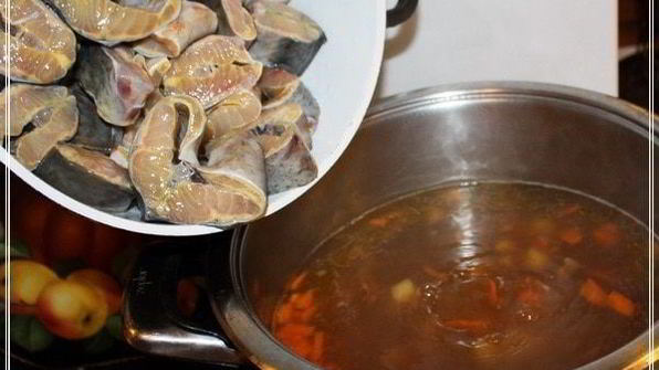 уха по-царски из петуха