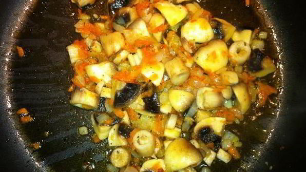 уха с грибами