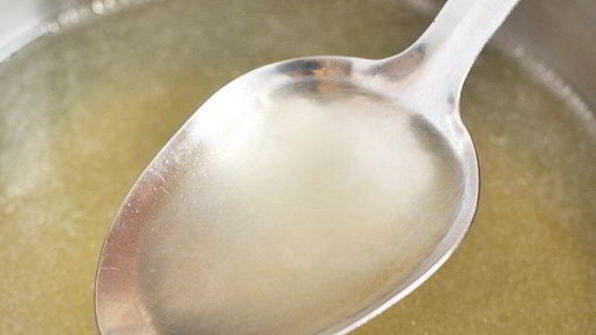 уха с картофелем и помидорами