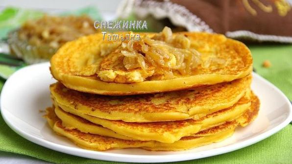 блины гороховые с луковым конфитюром