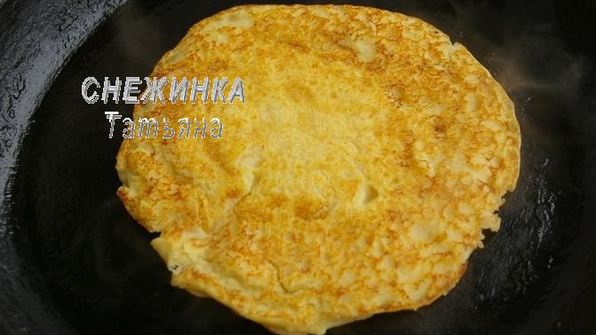 блины гороховые с луковым конфитюром