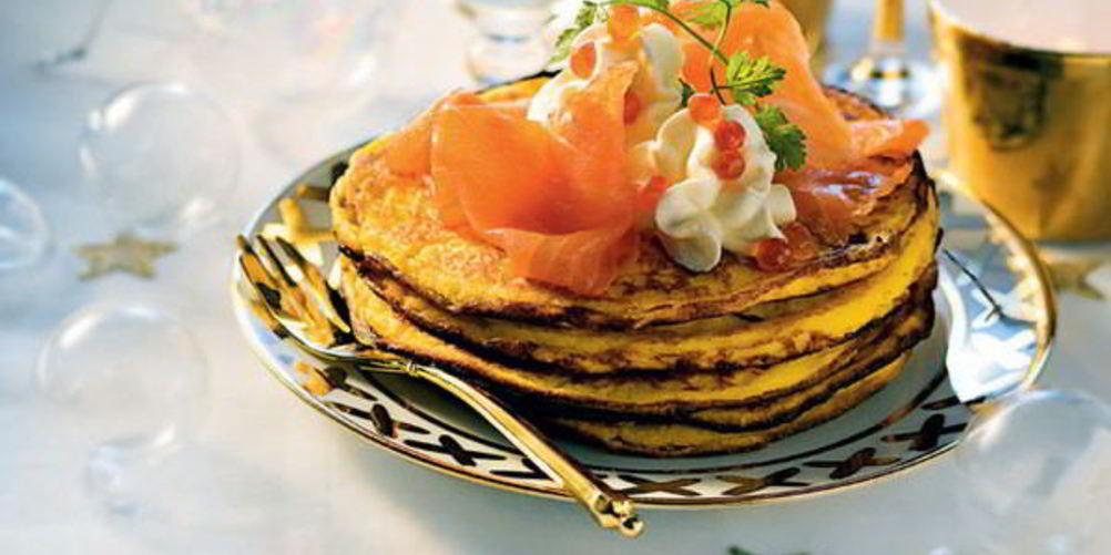 Рецепт блинов из батата с маринованным лососем