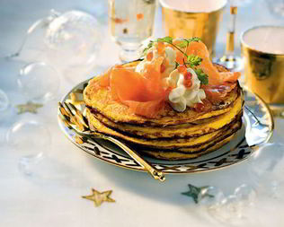 Блины из батата с маринованным лососем