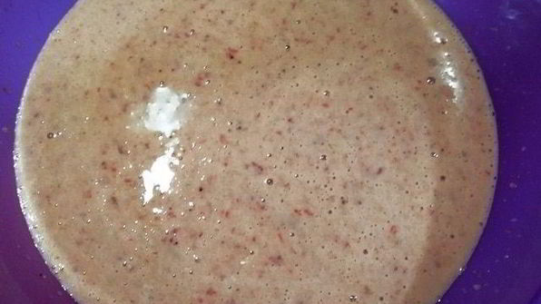 фруктовые блинчики с изюмом, цукатами и бананами