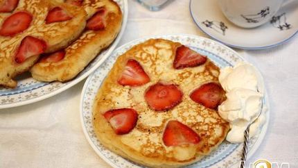 Панкейки с клубникой