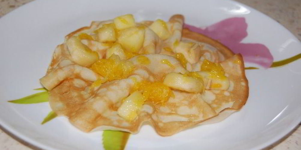 Рецепт ромовых блинчиков с фруктами