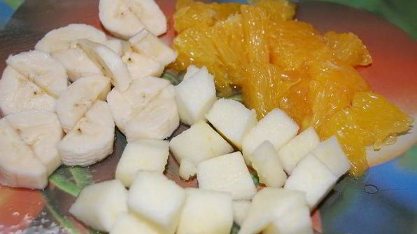 ромовые блинчики с фруктами