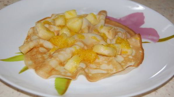 ромовые блинчики с фруктами