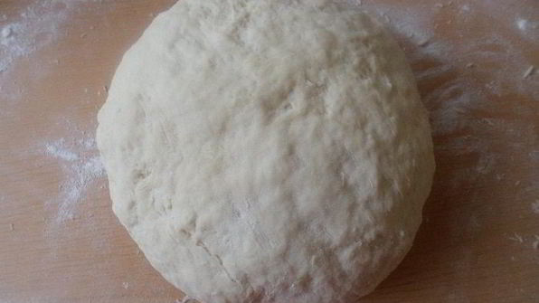 булочки аппетитные с сыром и ветчиной