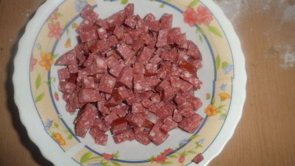 булочки аппетитные с сыром и ветчиной