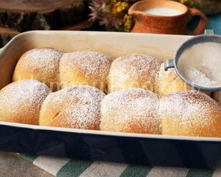 Булочки Бухтельн