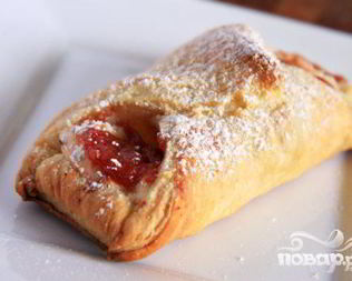 Булочки с гуавой и сливочным сыром