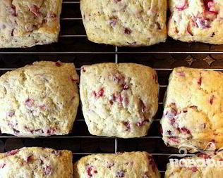 Булочки с клюквой и лимоном