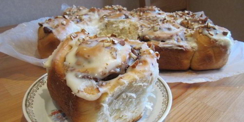 Рецепт булочек с корицей, шоколадом и миндалем