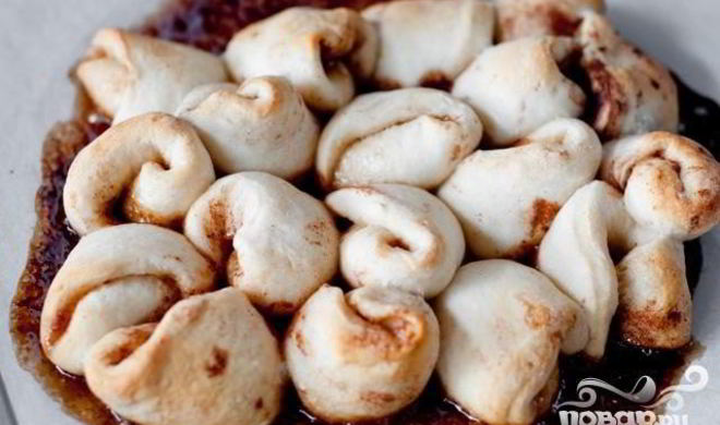 Булочки с корицей в глазури