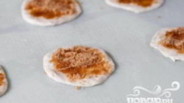 булочки с корицей в глазури