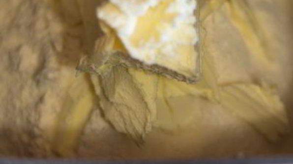 булочки с корицей в сметанной заливке