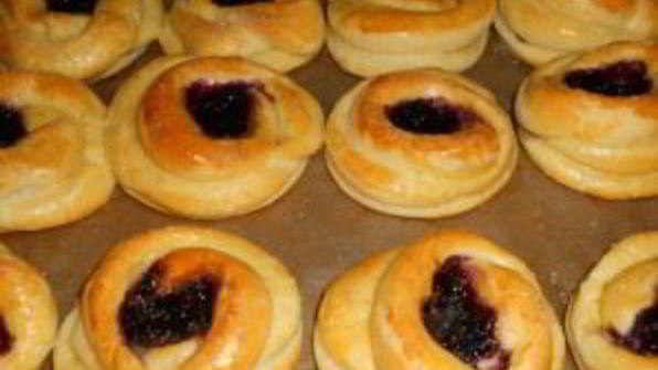 булочки с вареньем в духовке