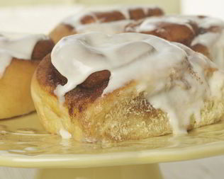 Булочки с яблоками из дрожжевого теста