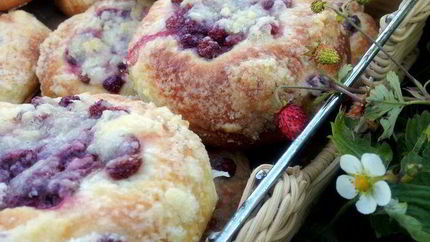 Булочки с ягодами