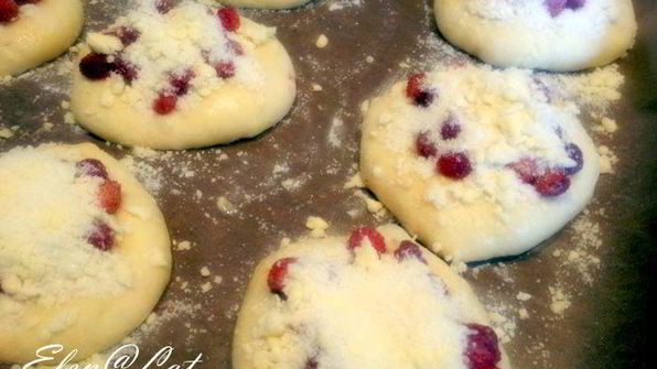 булочки с ягодами