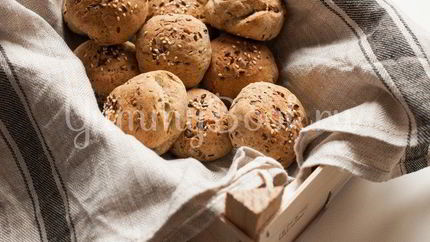 Булочки со льном и кунжутом