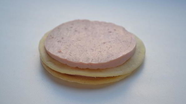 булочки-тюльпаны с колбасой