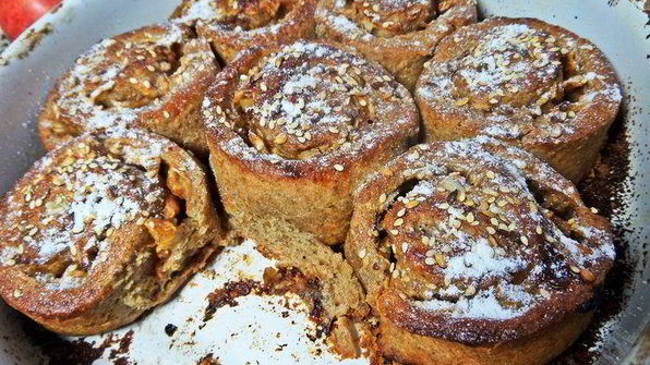 булочки яблочные из полезной муки