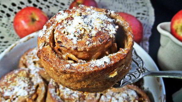 булочки яблочные из полезной муки