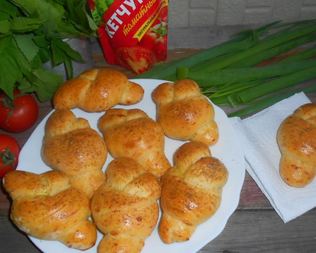 Чесночно-томатные булочки