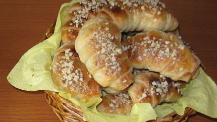 Круассаны с ананасами