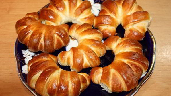 круассаны с кремом патисьер