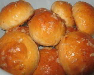 Пампушки с чесноком