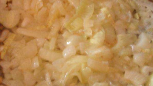 плюшки из слоеного теста