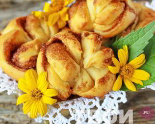 Плюшки с корицей