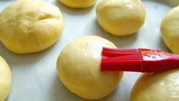 пышные булочки из дрожжевого теста