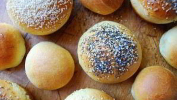 пышные булочки из дрожжевого теста