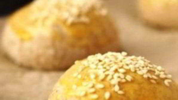 ржаные булочки с луком