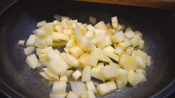 сдобные булочки с яблочной начинкой и ваше утро удалось