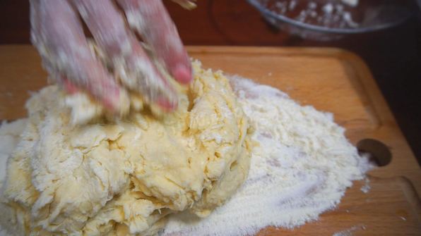 сдобные булочки с яблочной начинкой и ваше утро удалось