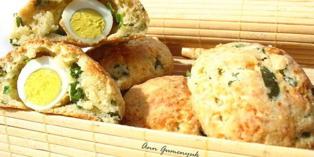 Рецепт сырных булочек с яйцом