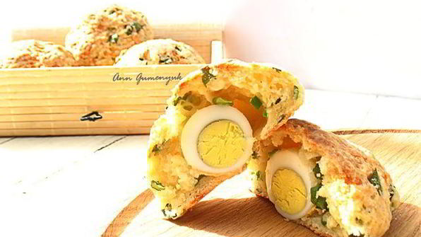 сырные булочки с яйцом
