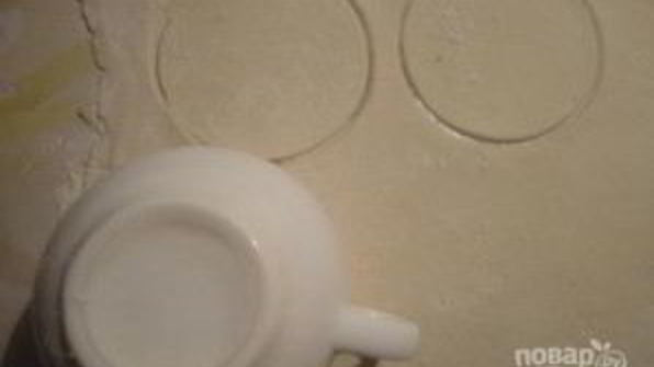 ватрушки из слоеного бездрожжевого теста с творогом