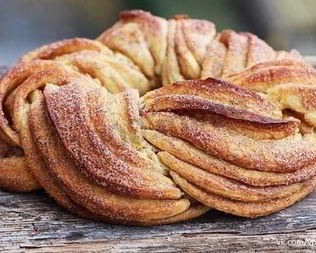 Эстонская булочка с сахаром